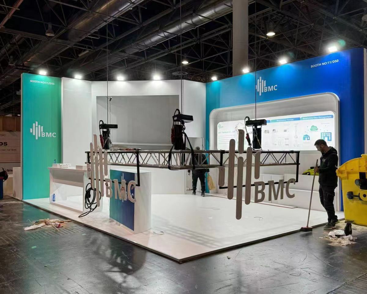 作為睡眠健康解決方案商，怡和嘉業(yè)展位設(shè)計為觀眾提供想象