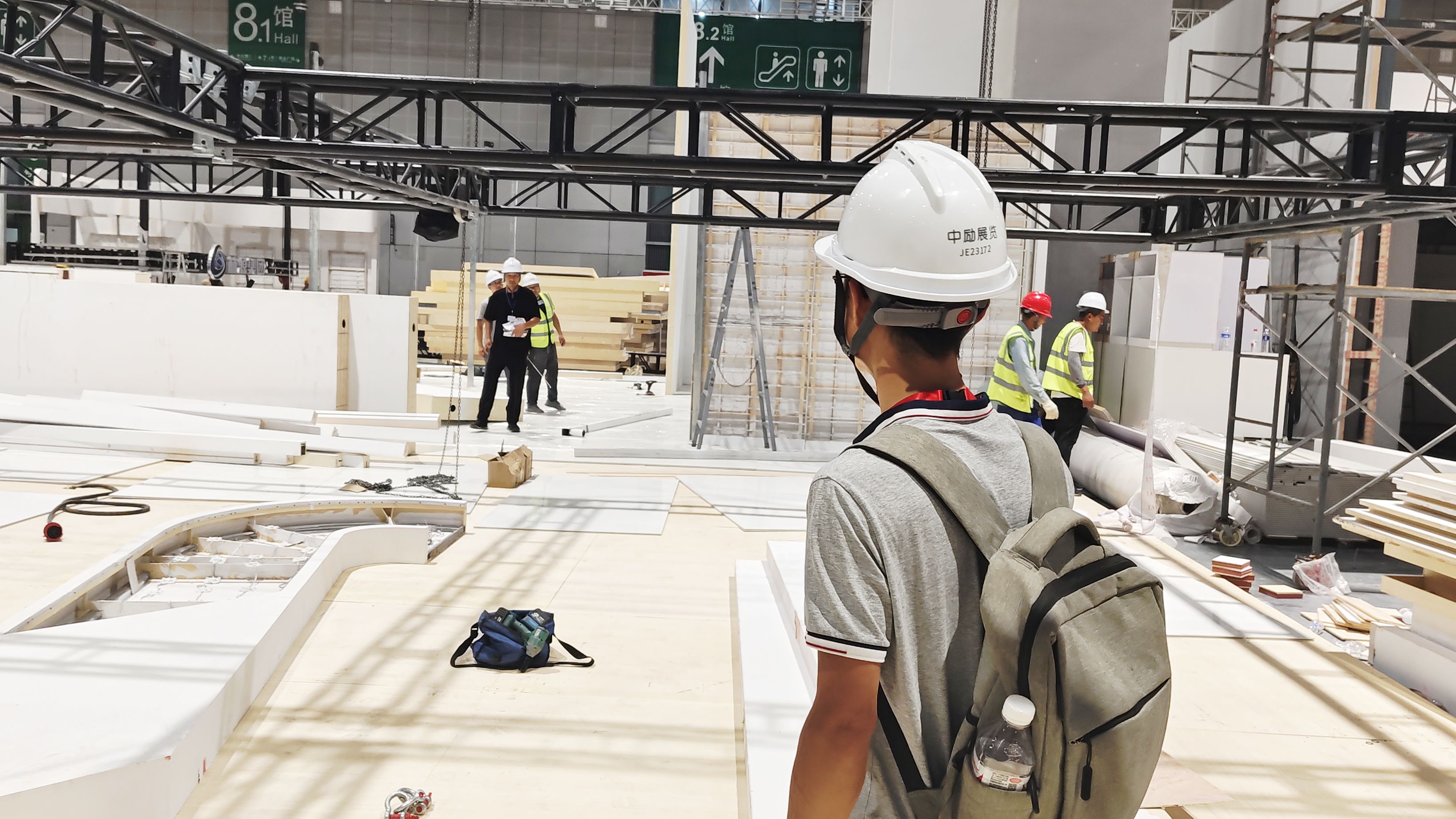 項目部何杰：用敬業(yè)精神交付每一項任務(wù)