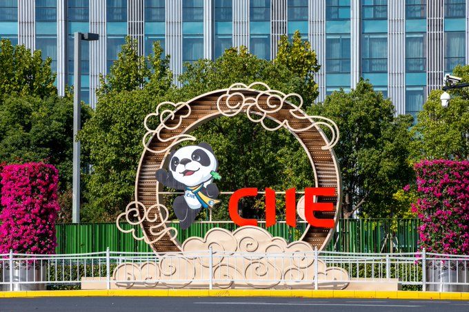 沉浸式體驗(yàn)在進(jìn)博會(huì)創(chuàng)新孵化專區(qū)展臺(tái)搭建設(shè)計(jì)中的效果