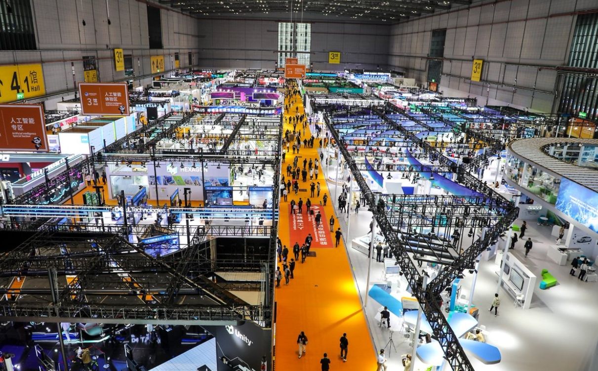 如何將上海展臺(tái)設(shè)計(jì)與線(xiàn)上營(yíng)銷(xiāo)結(jié)合？