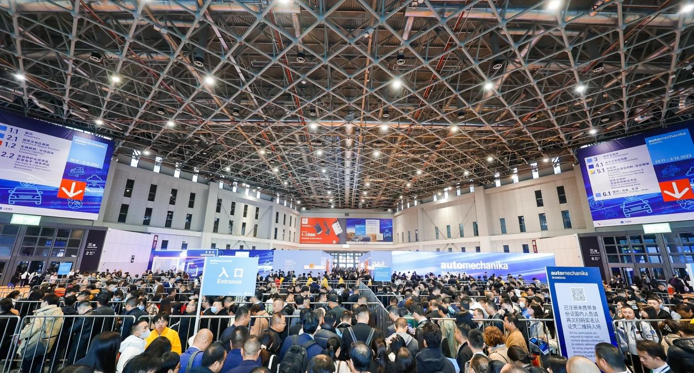 上海展臺(tái)搭建，從設(shè)計(jì)草圖到實(shí)景呈現(xiàn)的全流程解析