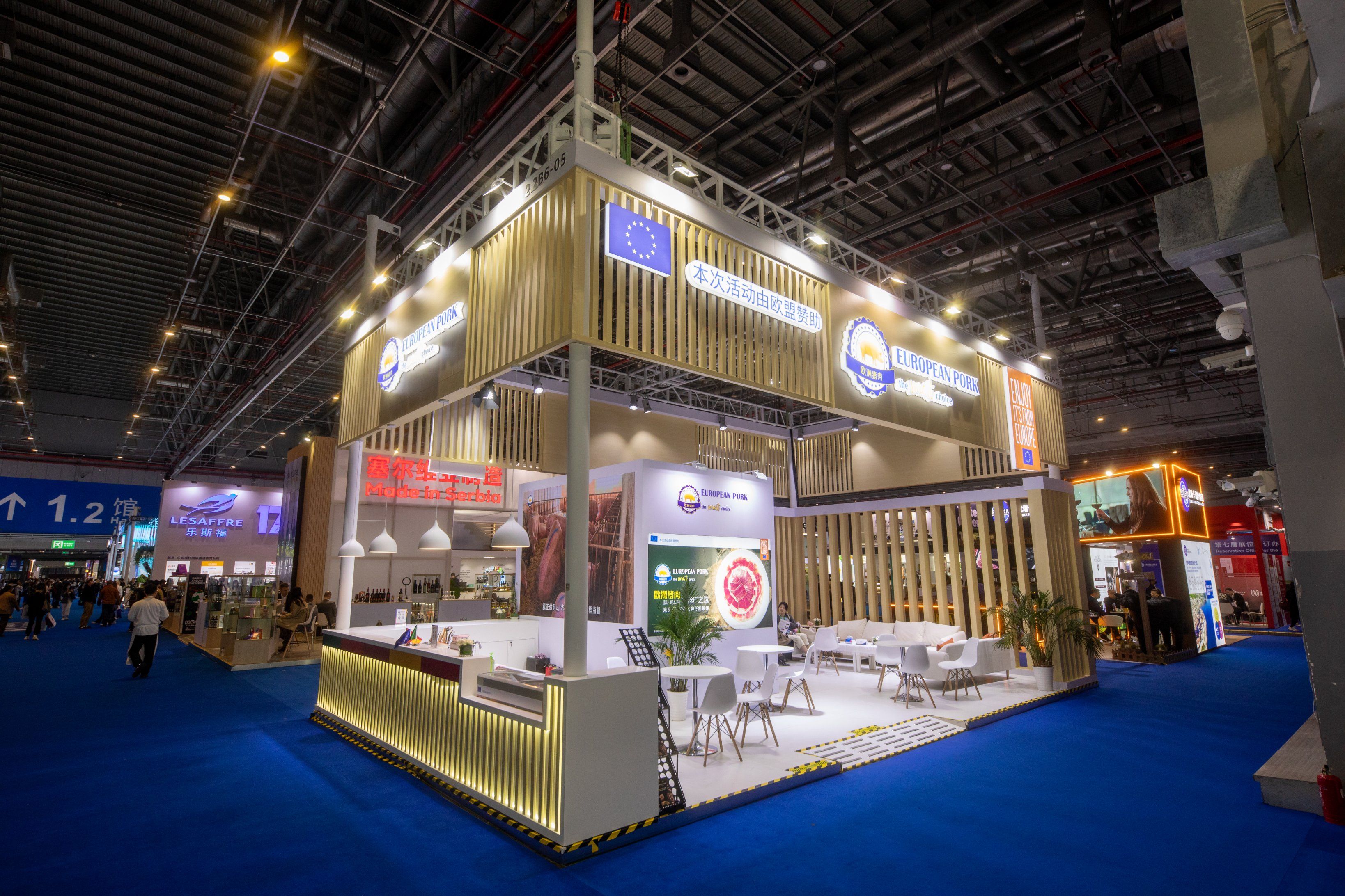 展臺(tái)展覽搭建如何體現(xiàn)通透感，設(shè)計(jì)與布局的關(guān)鍵