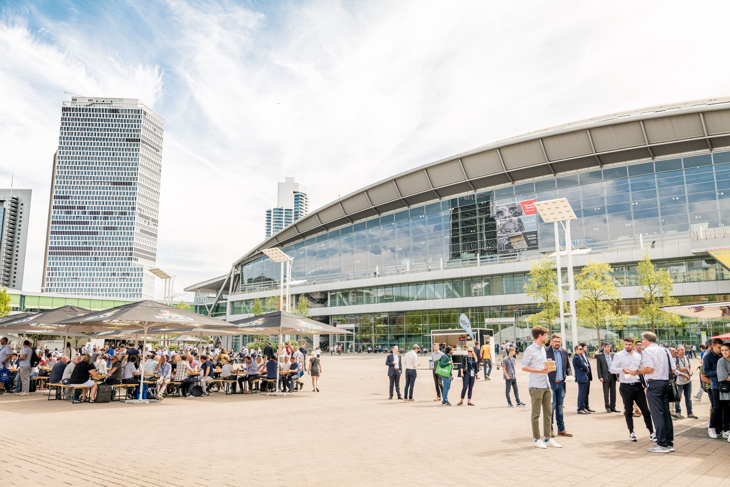 展臺設計搭建如何融入企業(yè)標識，打造品牌專屬展臺