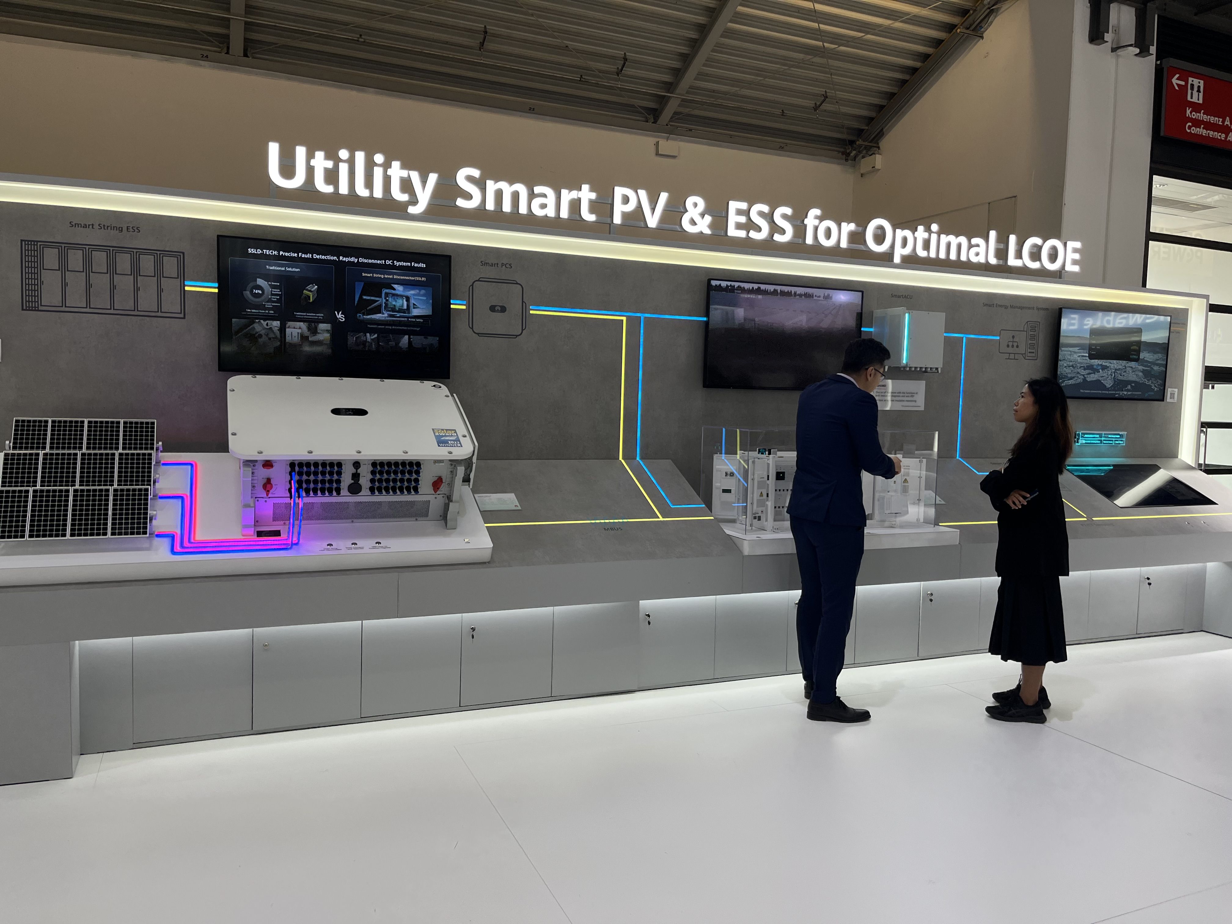 迪拜展臺搭建設(shè)計